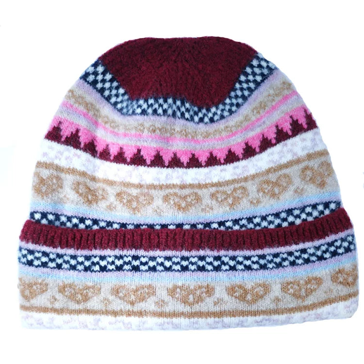 Nordic style, cosy, heart hat