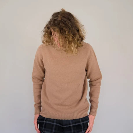 Merino Lambswool Seamless Crew Jumper - Brown