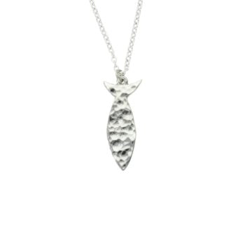 Fish shaped pendant in hammered pewter.       PN2138