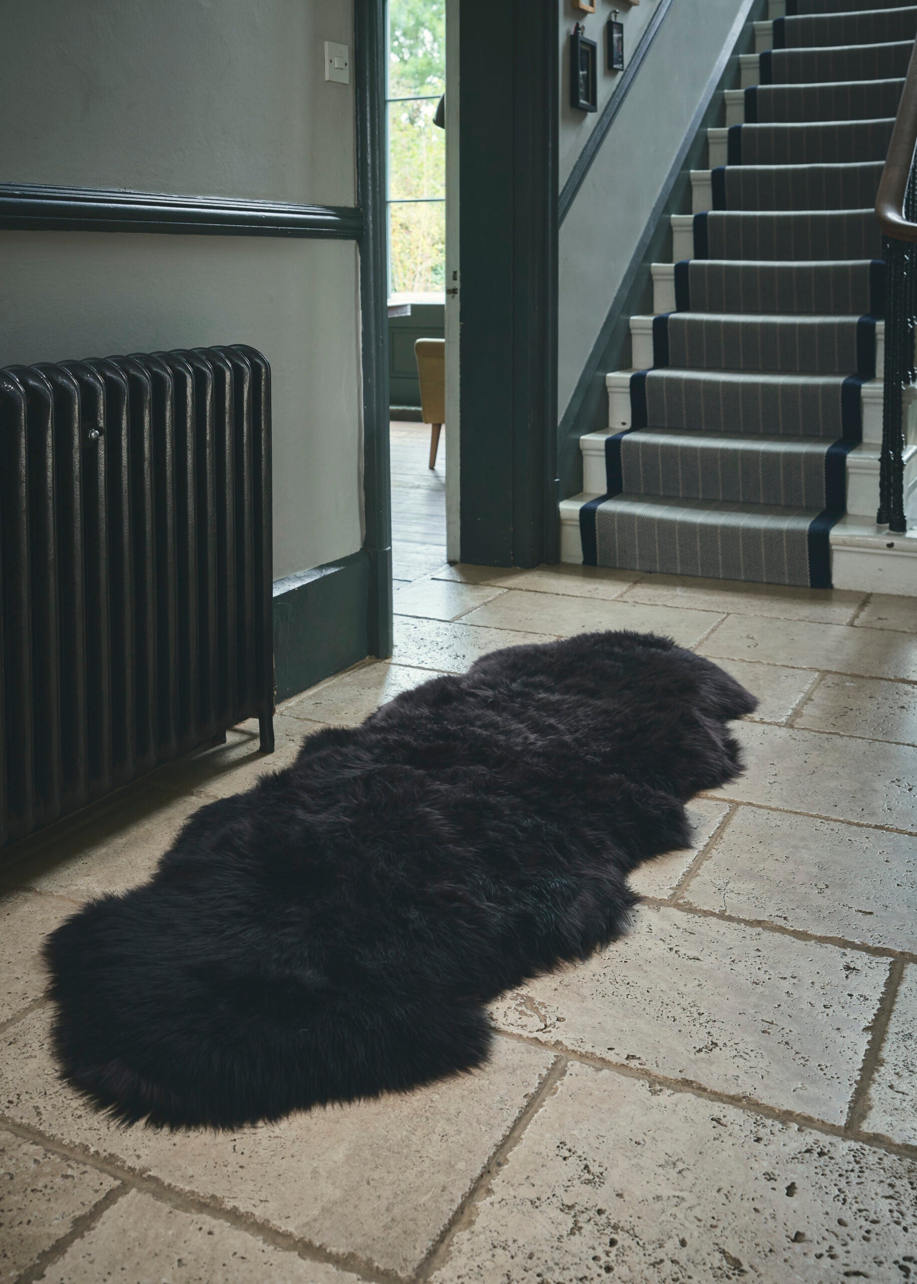 Sheepskin rug, black - double-length  180cm