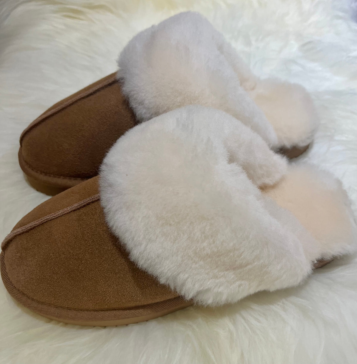 Elsa premium sheepskin mules