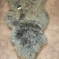 Sheepskin Medium 'dove grey ' single rug