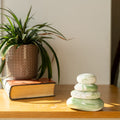 Stacking pebbles air freshener - fresh linen fragrance (green/white)